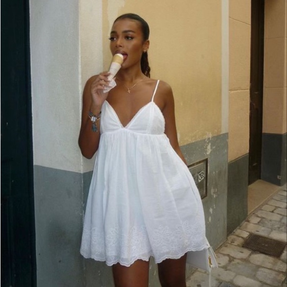 Zara White Linen Cotten Embroidered Lace Dress